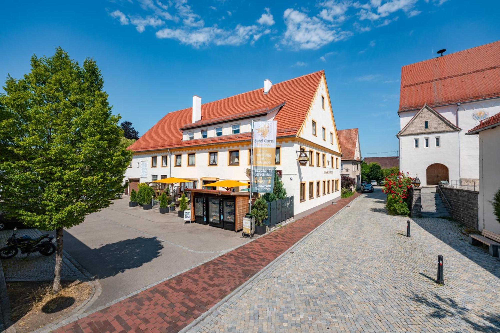 Hotel Garni "Zum Engel" Oberguenzburg Exterior photo